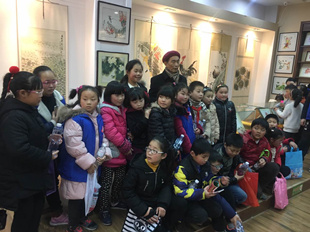 参观陆功勋艺术作品陈列馆